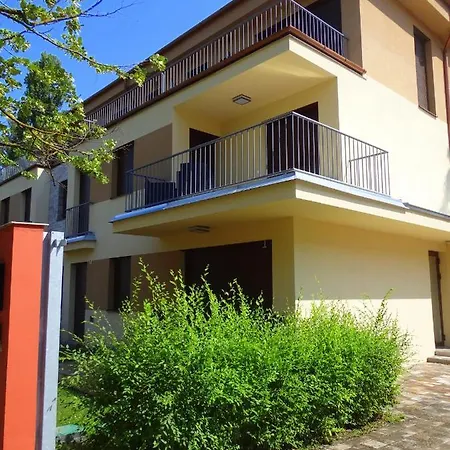In Balaton 38177 Апартаменты Замарди