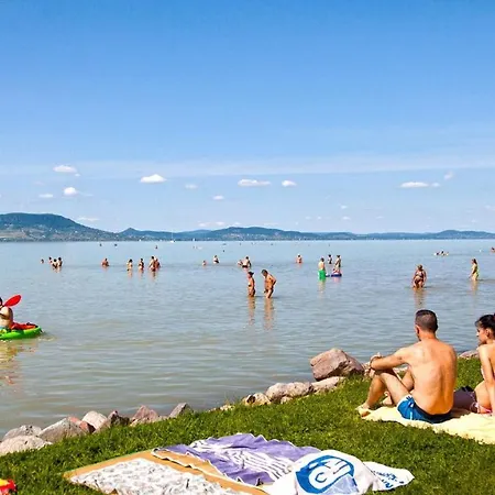 In Balaton 38177