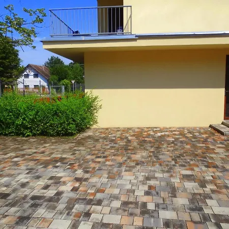 In Balaton 38177 Замарди